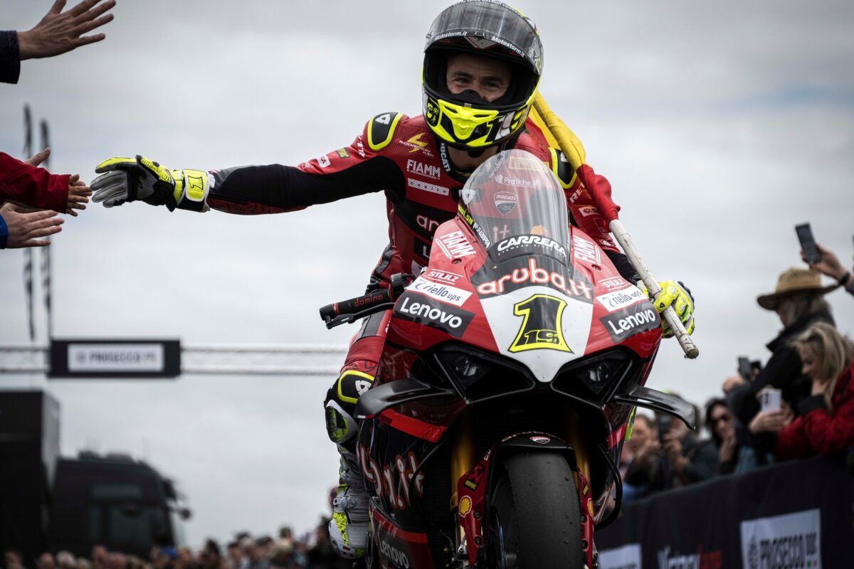 Sbk:  Bautista sulla Panigale V4R del team Aruba.it Racing – Ducati anche nella stagione 2025