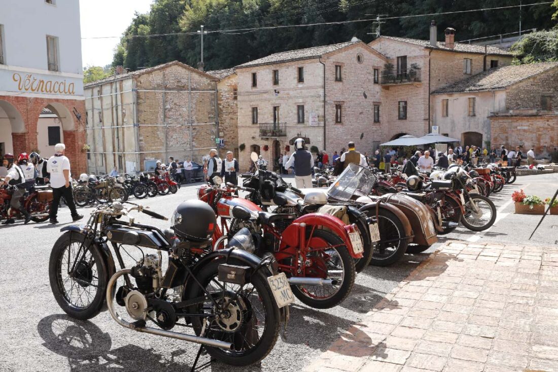 Seduta d’omologazione moto d’epoca a Montecassiano