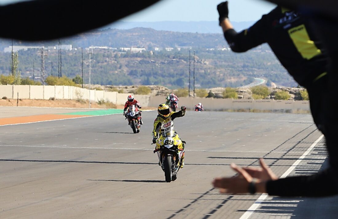 Sbk, Aragon: Gara 1 ad Andrea Iannone