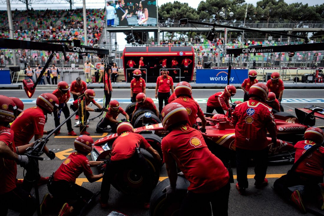 F1, Baku: pole position Ferrari con Leclerc!