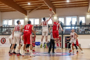 Basket, Supernova, Serie C, non riesce a fermare Frosinone