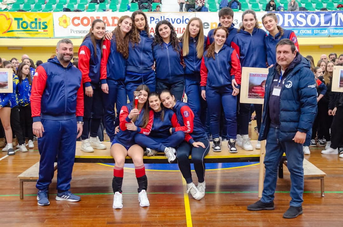 Volley Club Frascati, un pieno di tornei sotto le feste: brillano le squadre giovanili tuscolane