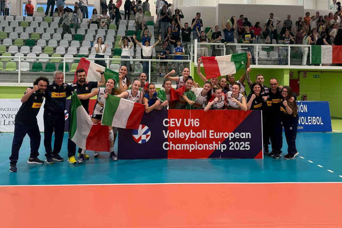 Volley, L’Italia supera in rimonta 3-2 la Spagna, chiude al primo posto e conquista la qualificazione ai Campionati Europei Under 16 femminili