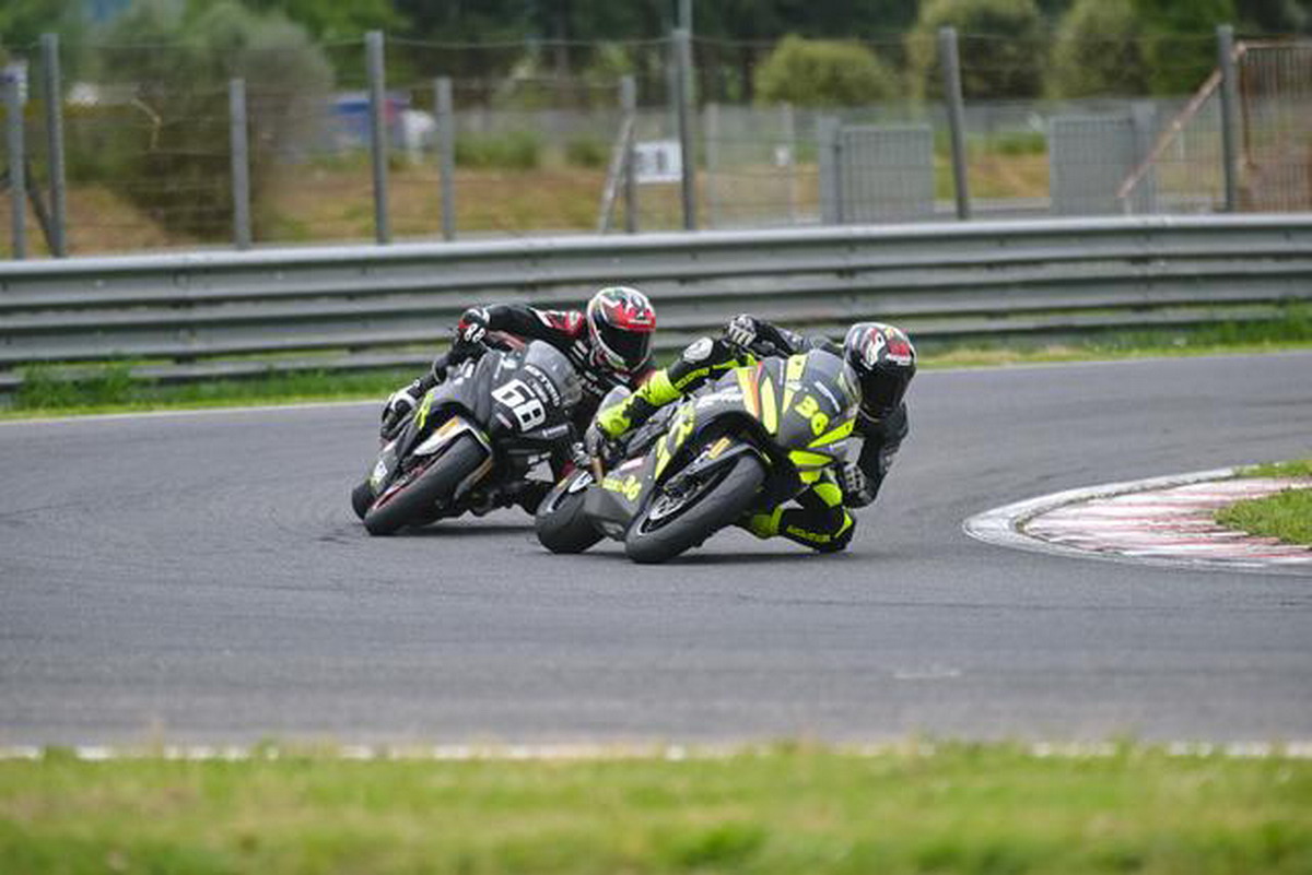 Suzuki GSX-8R Cup: i piloti scendono in pista al Mugello per la terza tappa