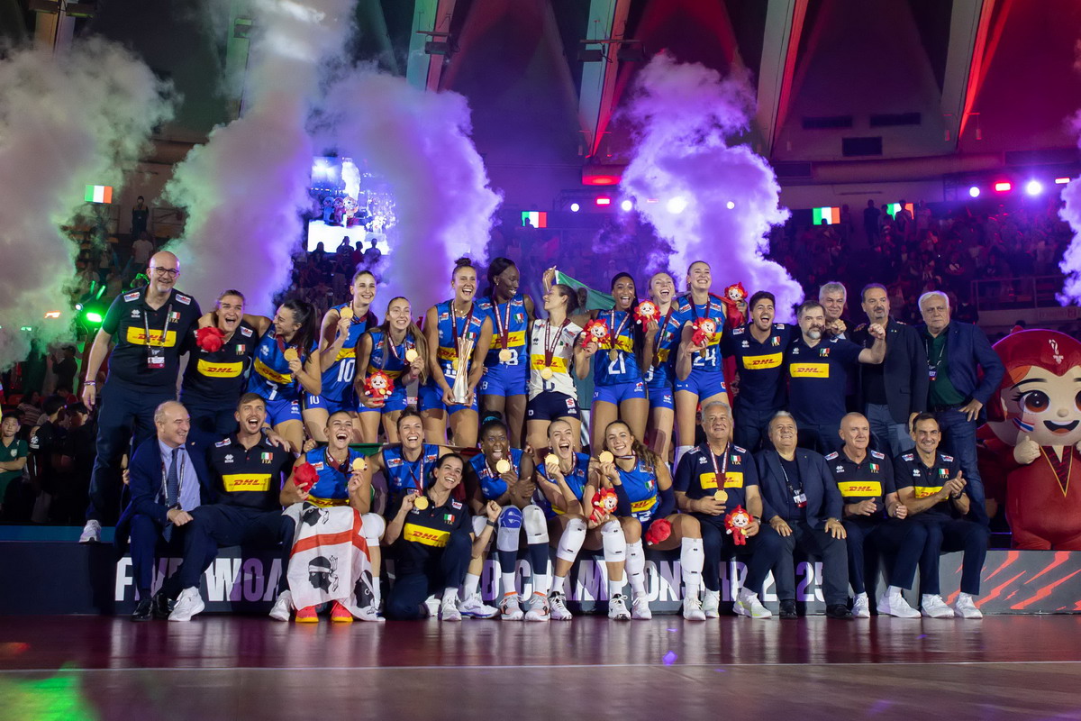 Volley, l’Italia è Campione del Mondo, le azzurre superano la Turchia in finale  Bangkok