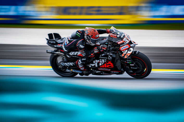 Venerdì complicato per Aprilia Racing a Sepang