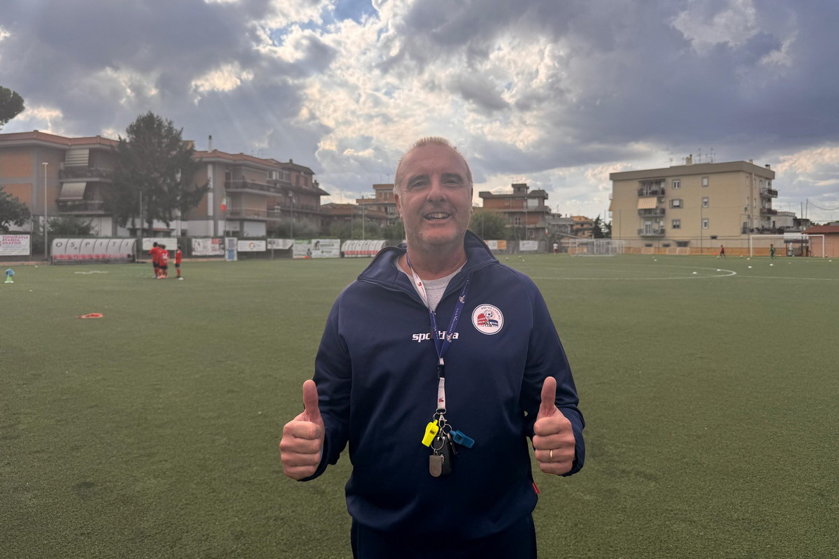 Calcio, Vis Casilina, mister Roberti: “Gli Esordienti 2014 già collaudati, che gioia i Piccoli Amici 2019-20”
