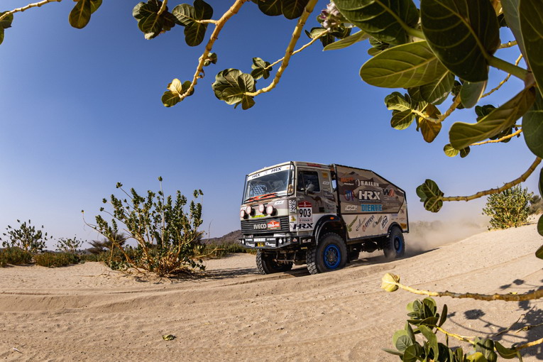 GeaLife Motorsport: il podio si intravede all’orizzonte, tappa lunga e impegnativa ma la marcia continua